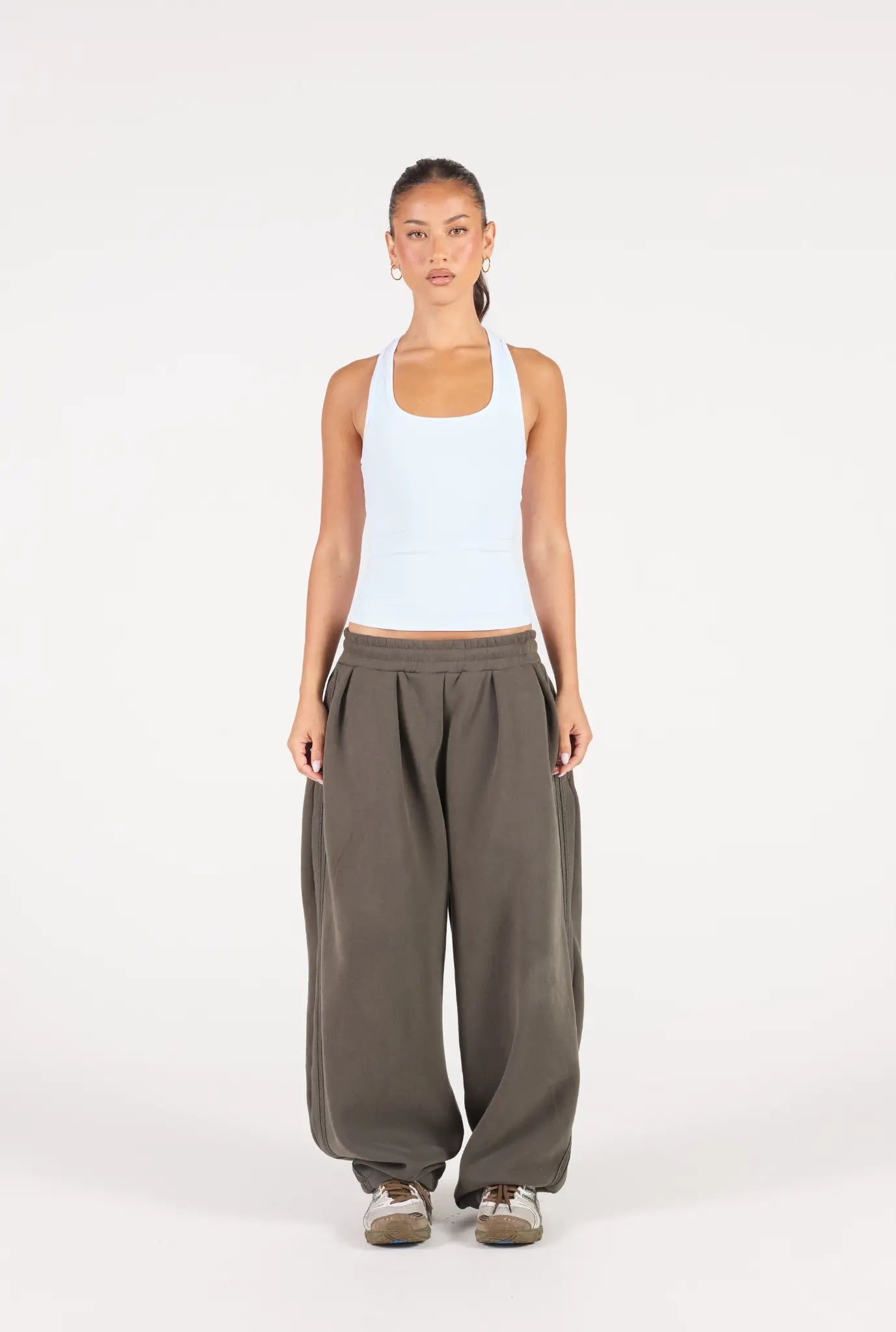 Barrel Leg Sweatpant - Dark Khaki