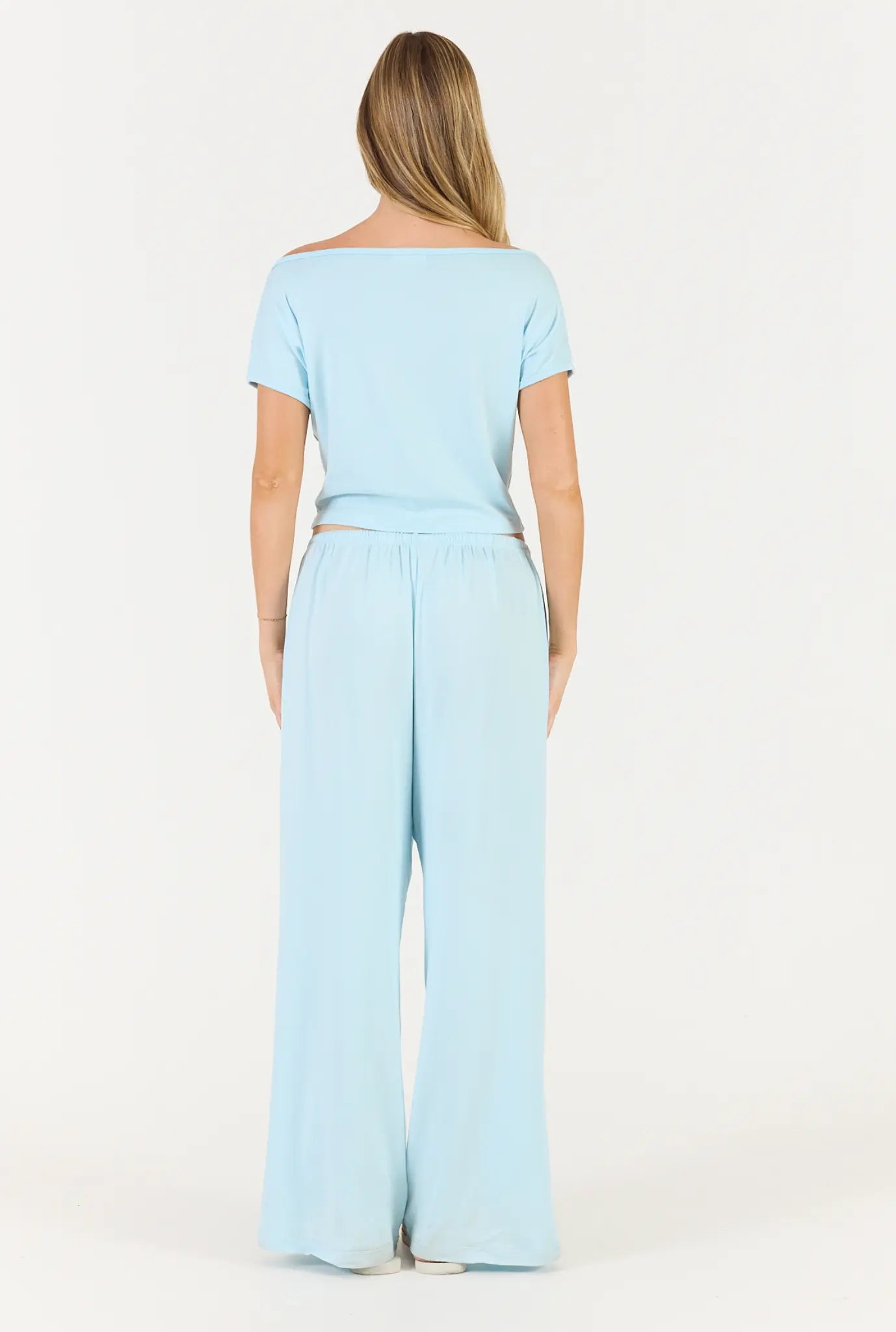 Flow Boat Neck T-Shirt - Baby Blue