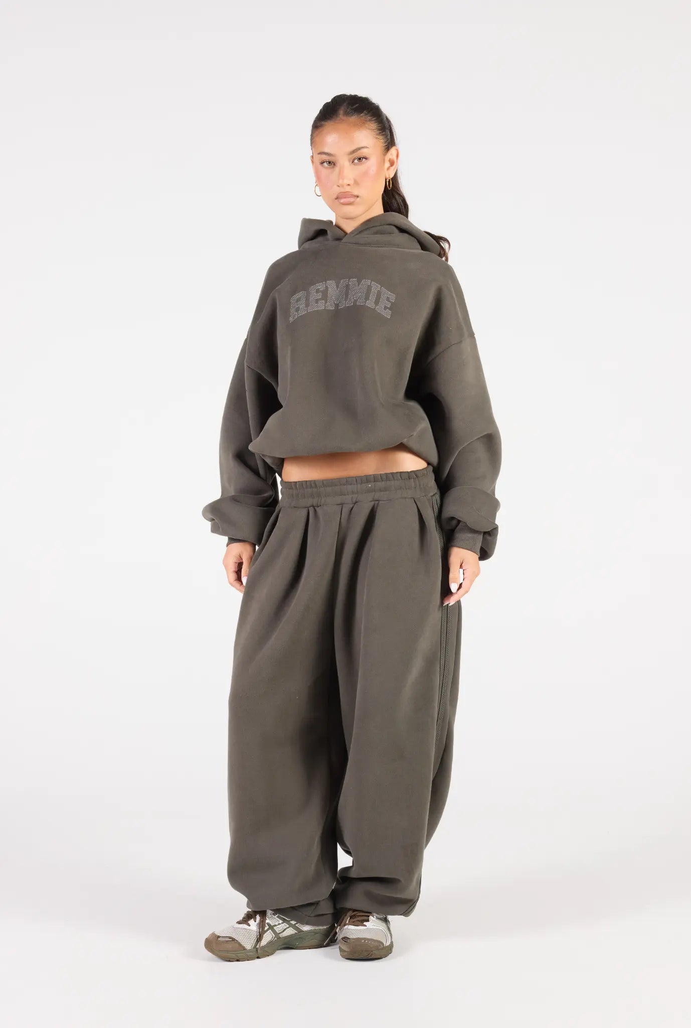Barrel Leg Sweatpant - Dark Khaki