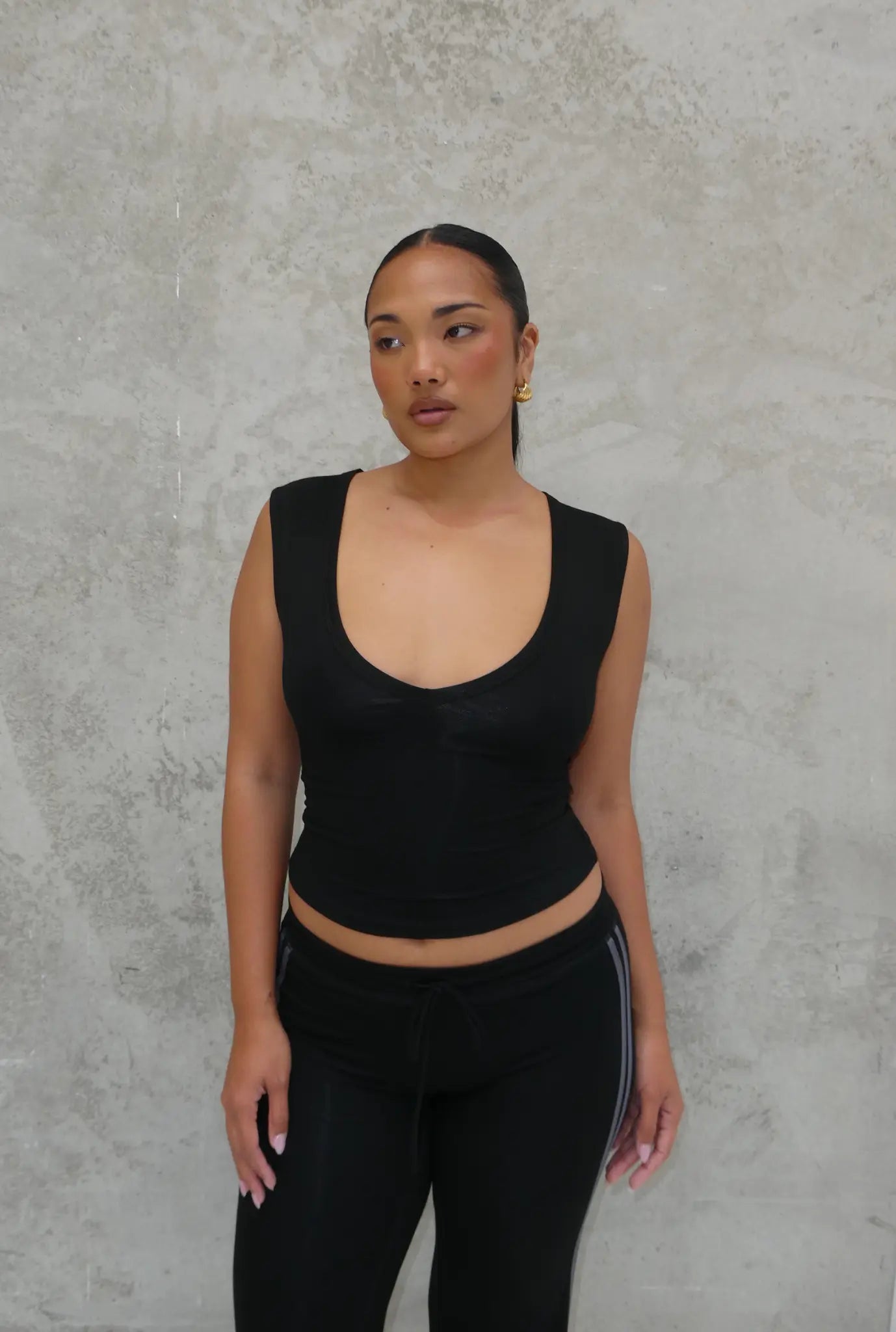 V Neck Tank - Black
