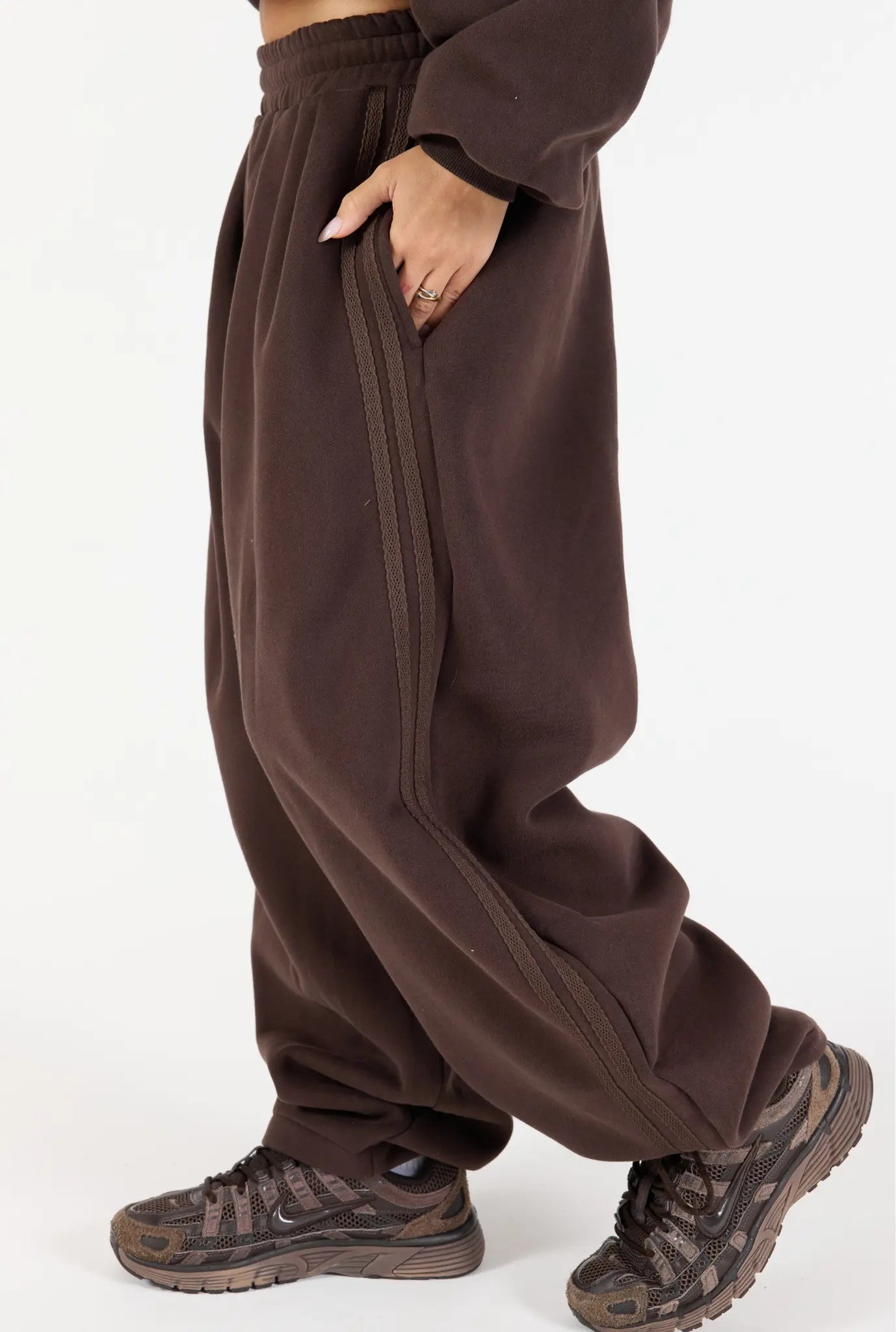 Barrel Leg Sweatpant - Cocoa