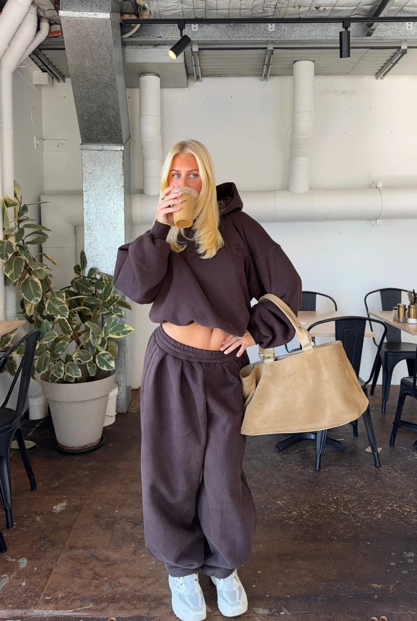 Barrel Leg Sweatpant - Cocoa