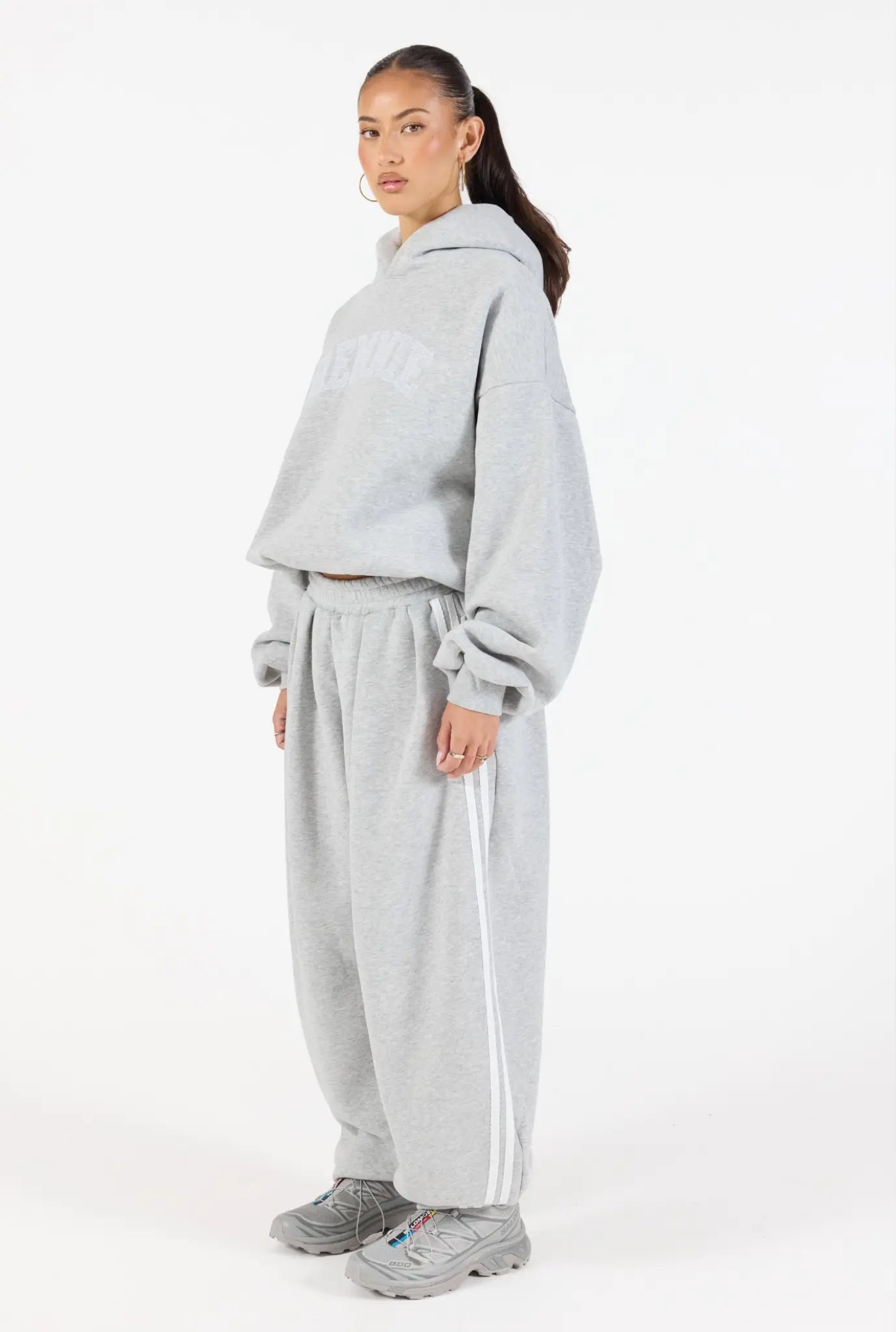 Barrel Leg Sweatpant - Heather Grey