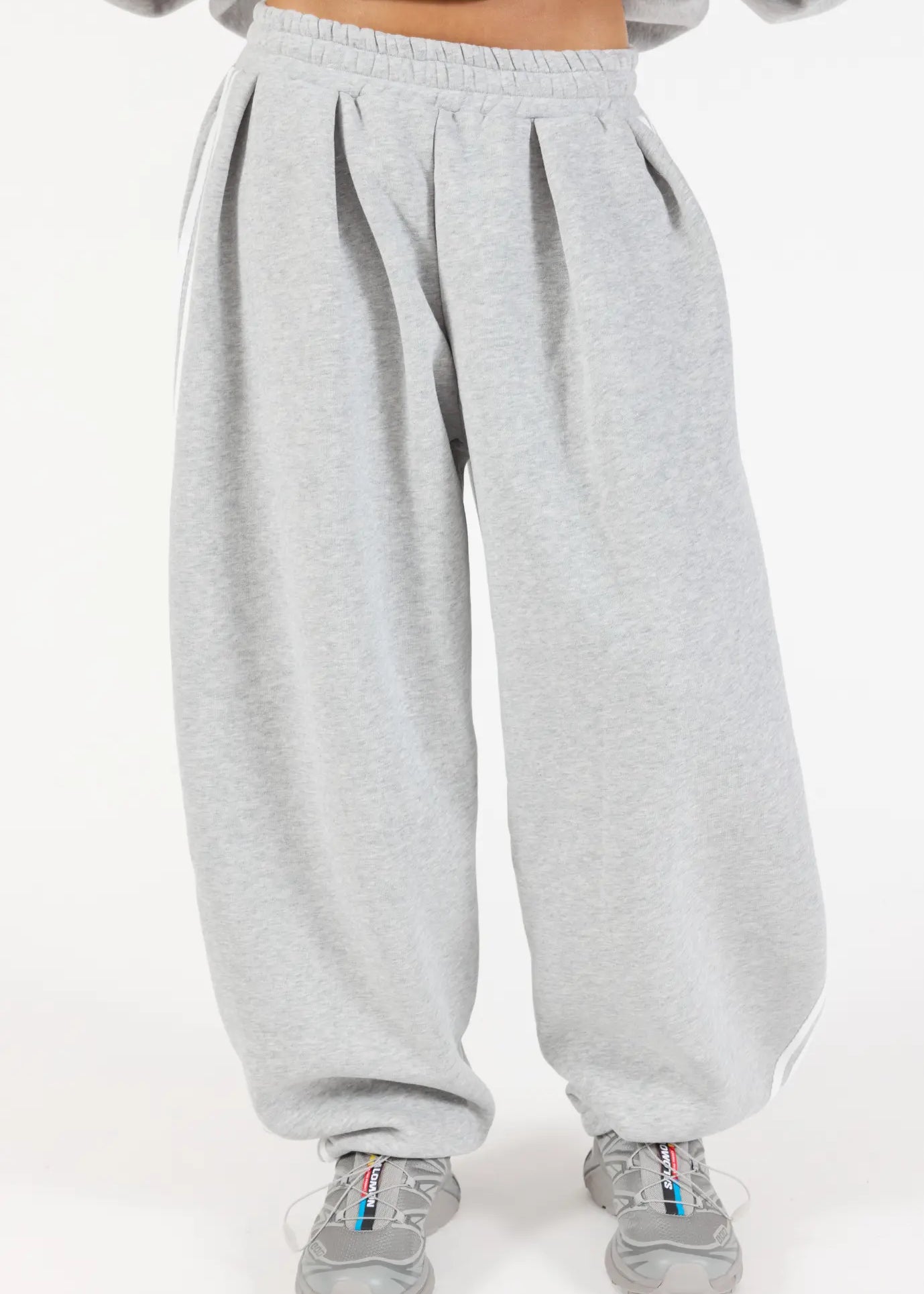 grey_track_web_6.webp